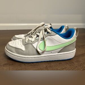 Nike Boys Court Borough Low Recraft GS Light Iron Ore Vapor Green DV5456005 4.5Y